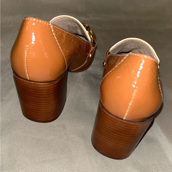 Antonio Melani Patent Leather Chunky Heel Harpez Heel Size 6.5 *LIKE NEW* - Picture 6 of 7